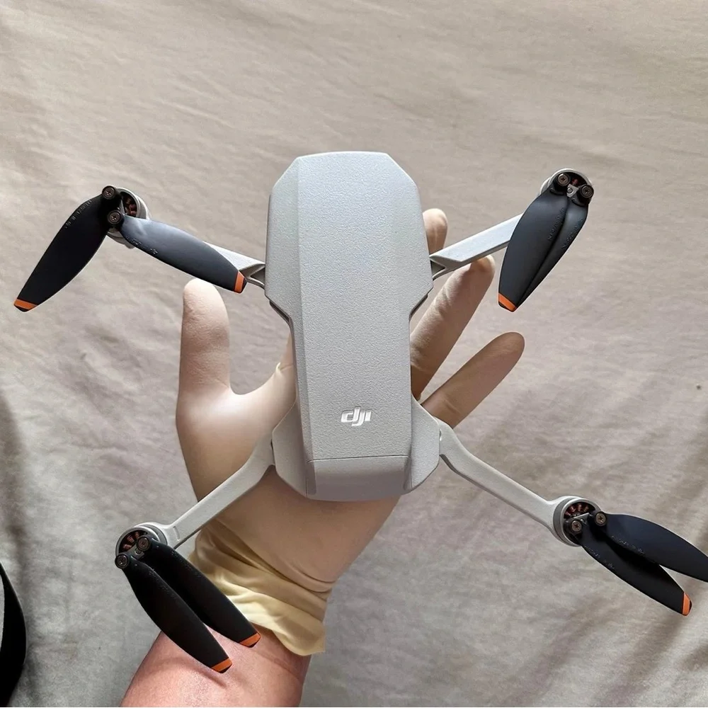 DJI Phantom Standard Drone - Elegant Silver and White